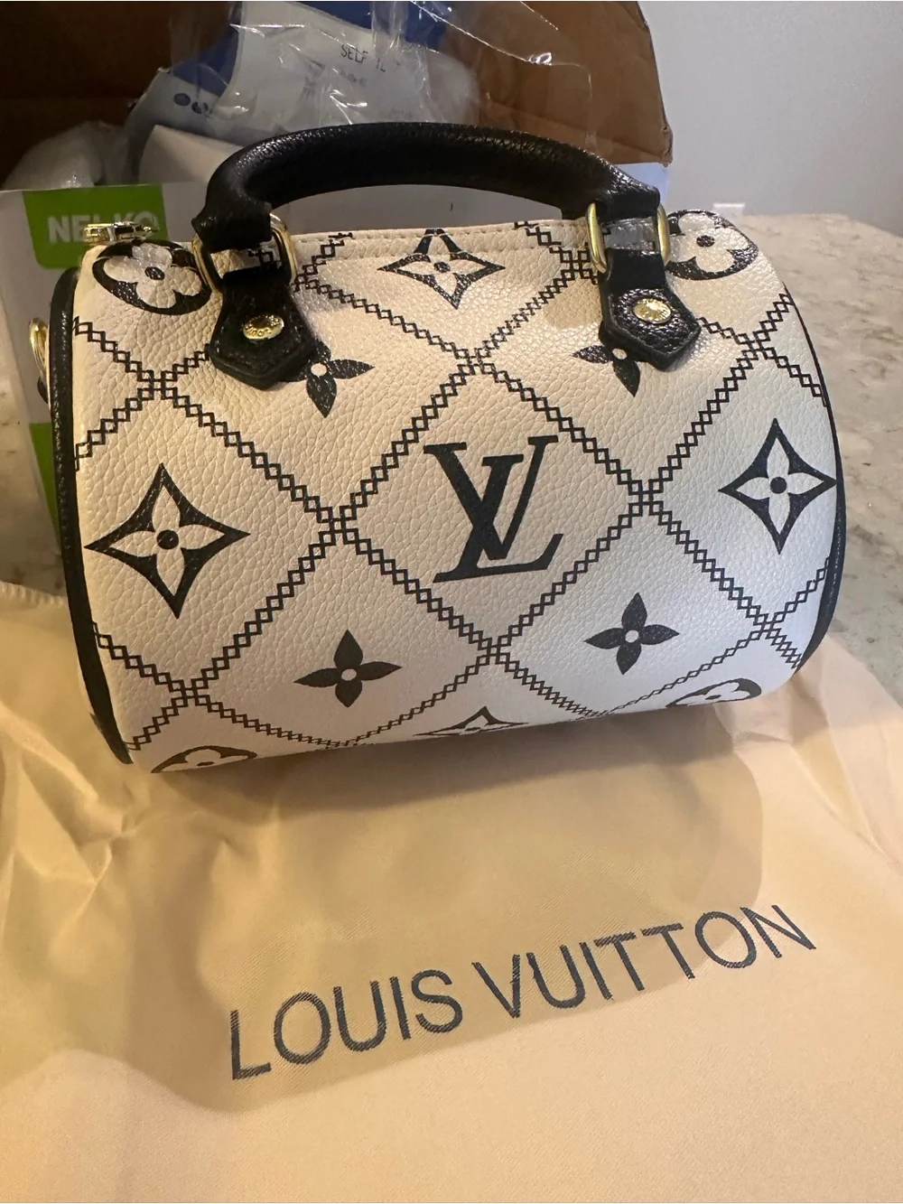 Inspo mini bag! - Picture 2 of 8
